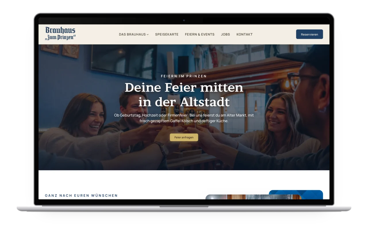 Die Seite Feiern und Events auf einem MacBook mit dem Hero Deine Feier mitten in der Altstadt