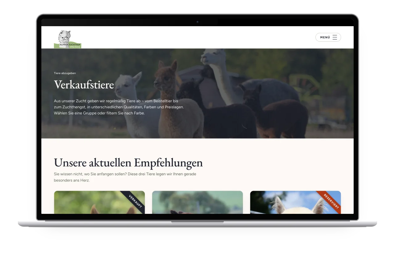 Die Seite Verkaufstiere des Alpakazuchthofs Oberberg mit Empfehlungen auf einem MacBook